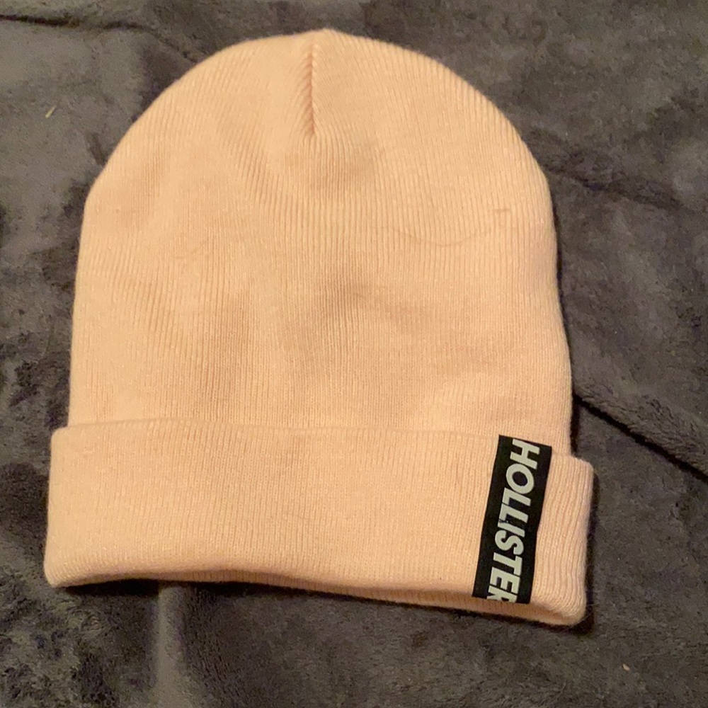 Hollister beanie